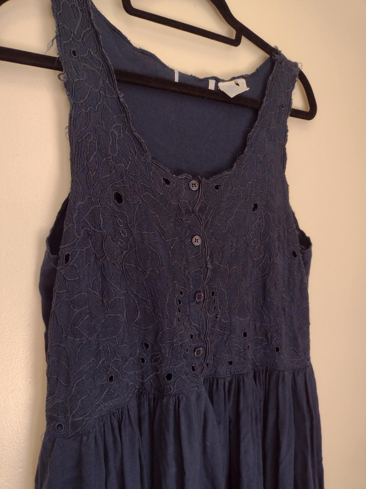 Vintage Fit & Flair Navy Dress Pockets Rayon Navy Blue Embroidered Eyelet Sz 10