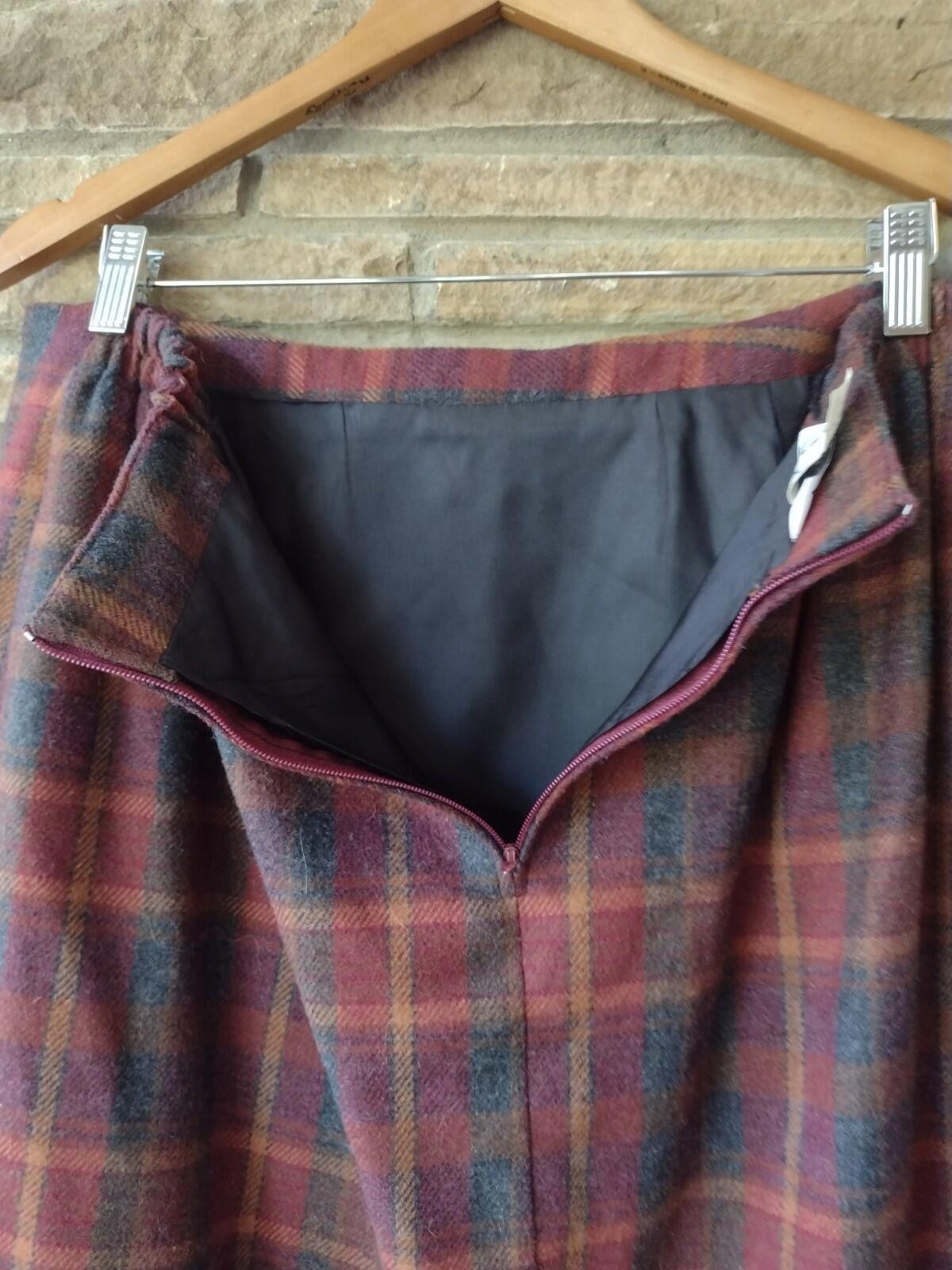 Lady Hazan Vintage 18W Wool Blend Plaid Wrap Look Skirt Fringe USA Made