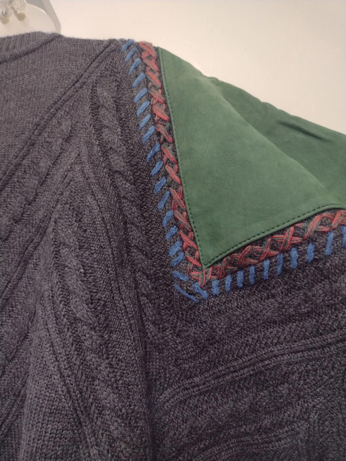 Rare Vintage 90s Bruno Magli Italy Wool Sweater L Suede Trim Crest Knit