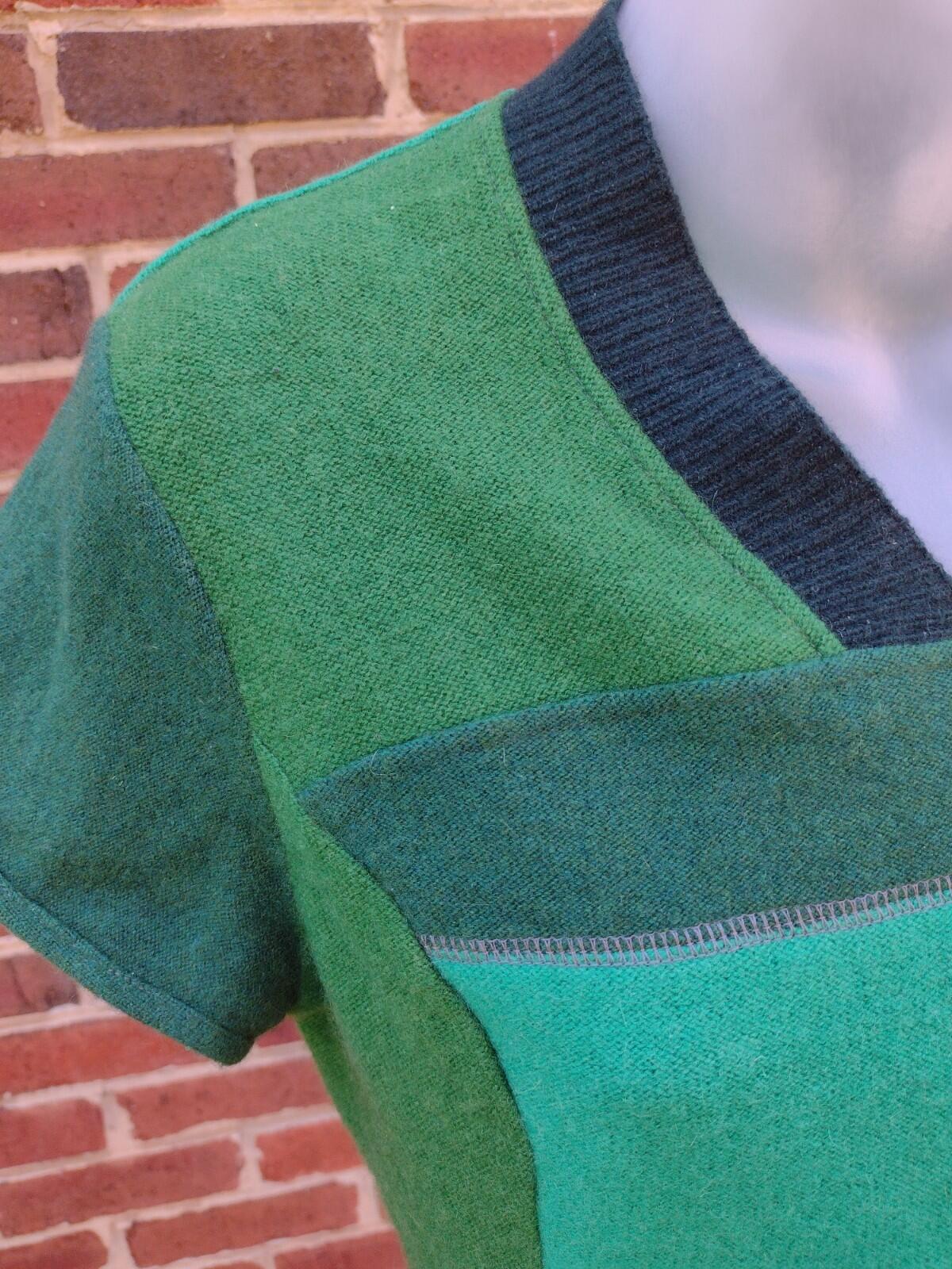 VTG 60s Mod Colorblock Knit Top Green Patchwork Brushed Thin Sweater Women's S