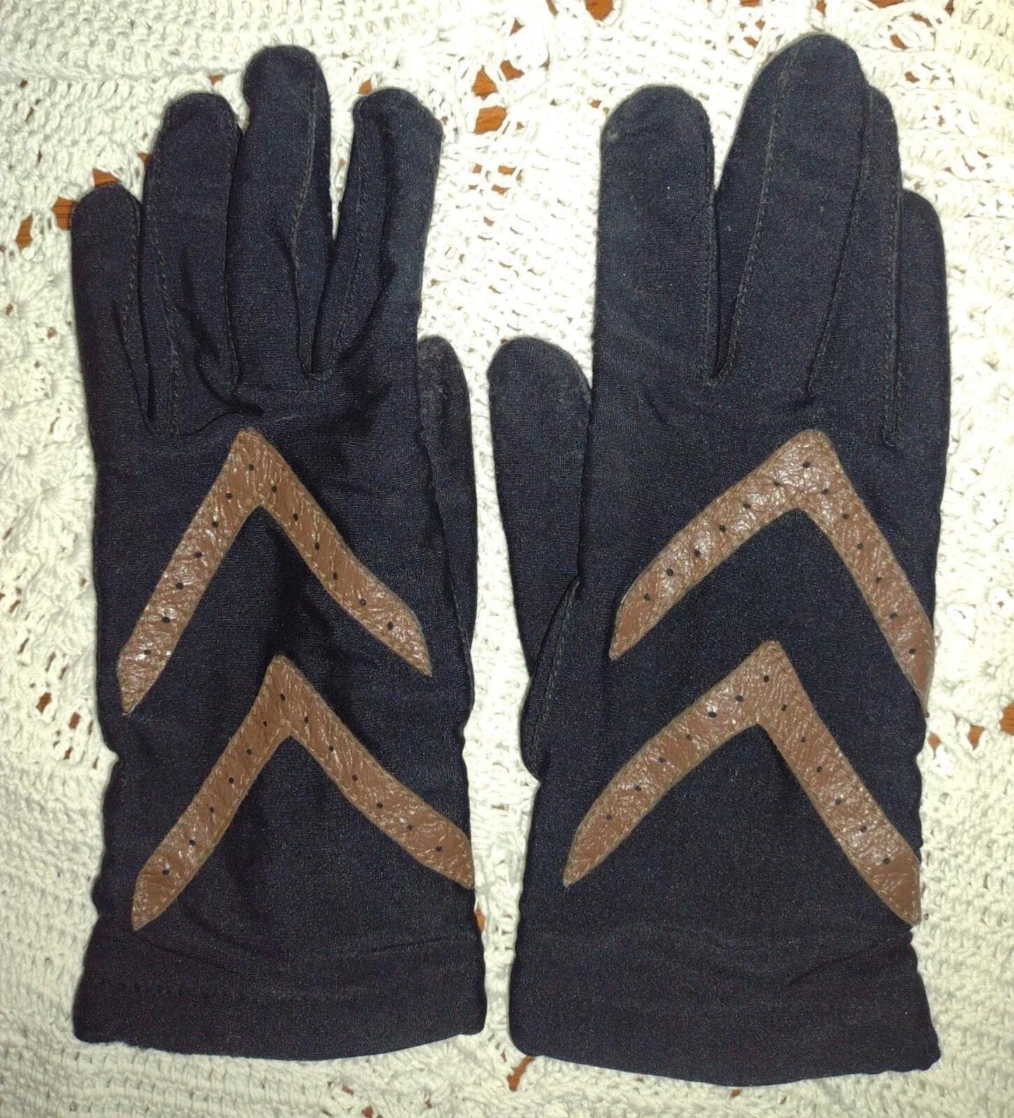 Women’s VVTG & Contemporary Gloves Lot 6 prs Leather Wool Nylon M/L Mixed Brand