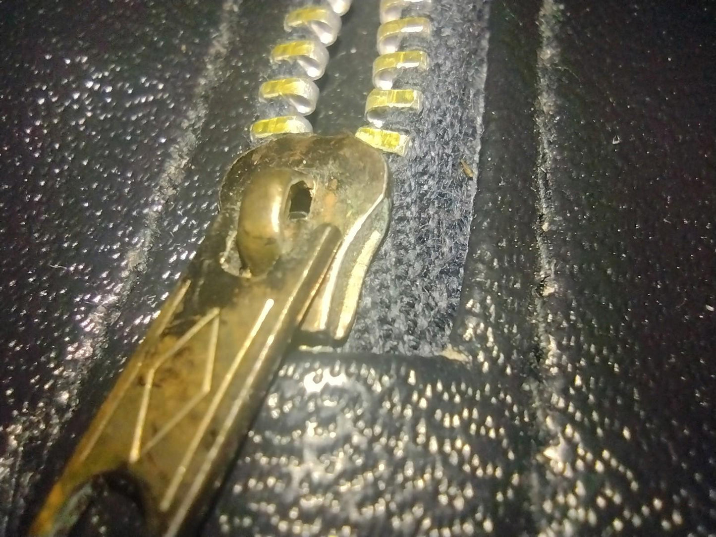 Vintage 1970s Black Patent Clutch Purse Gold Bar Accent Tuck‑In Chain Bag