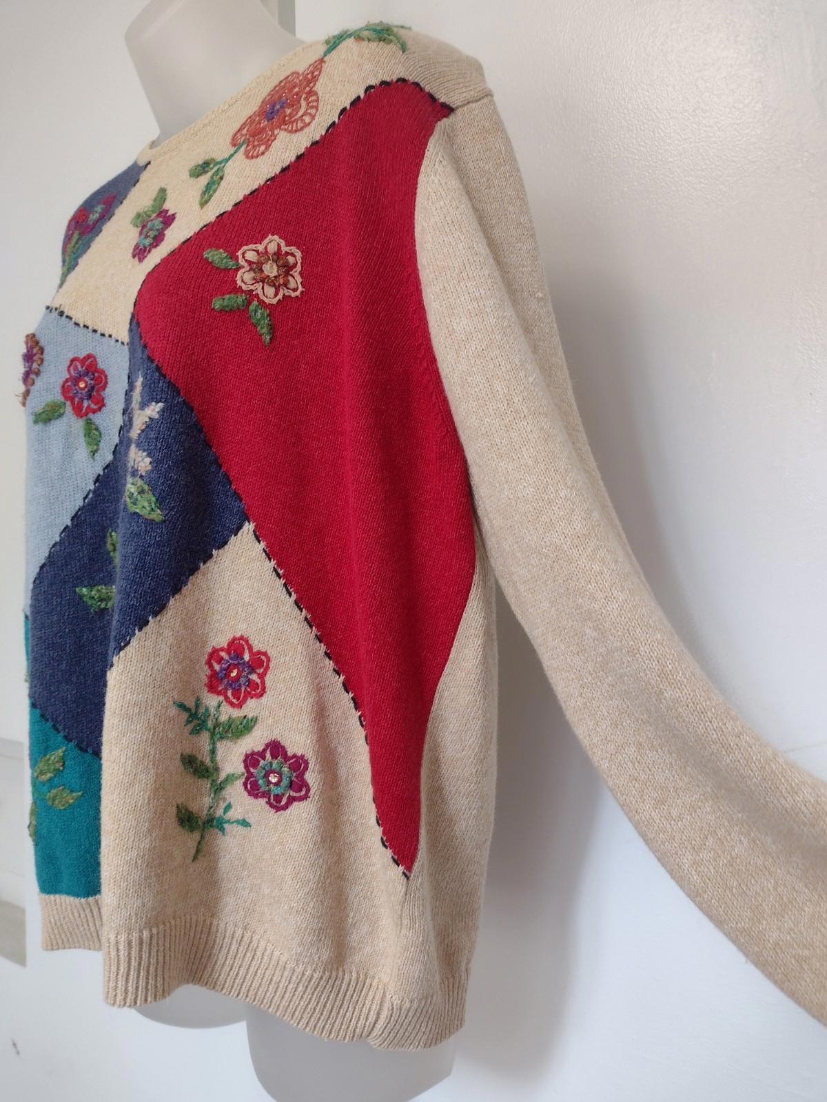 VTH 90s Y2K Size XL Embellished Embroidered Floral Long Sleeve Ramie Sweater