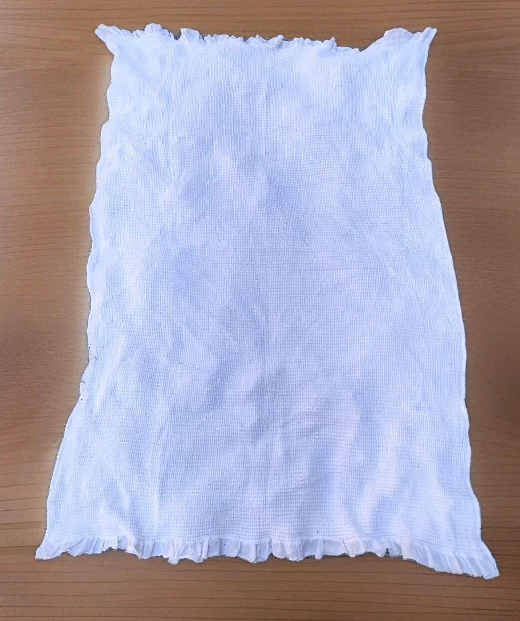 INUP Home Waffle Weave Throw Blanket White Ruffle Trim Portugal Cotton 72x48