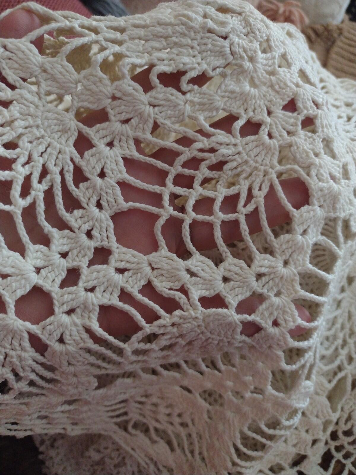 Vintage 40s-60s Crochet Lace Tablecloth + 5 Doilies/Runners Lot White & Ecru