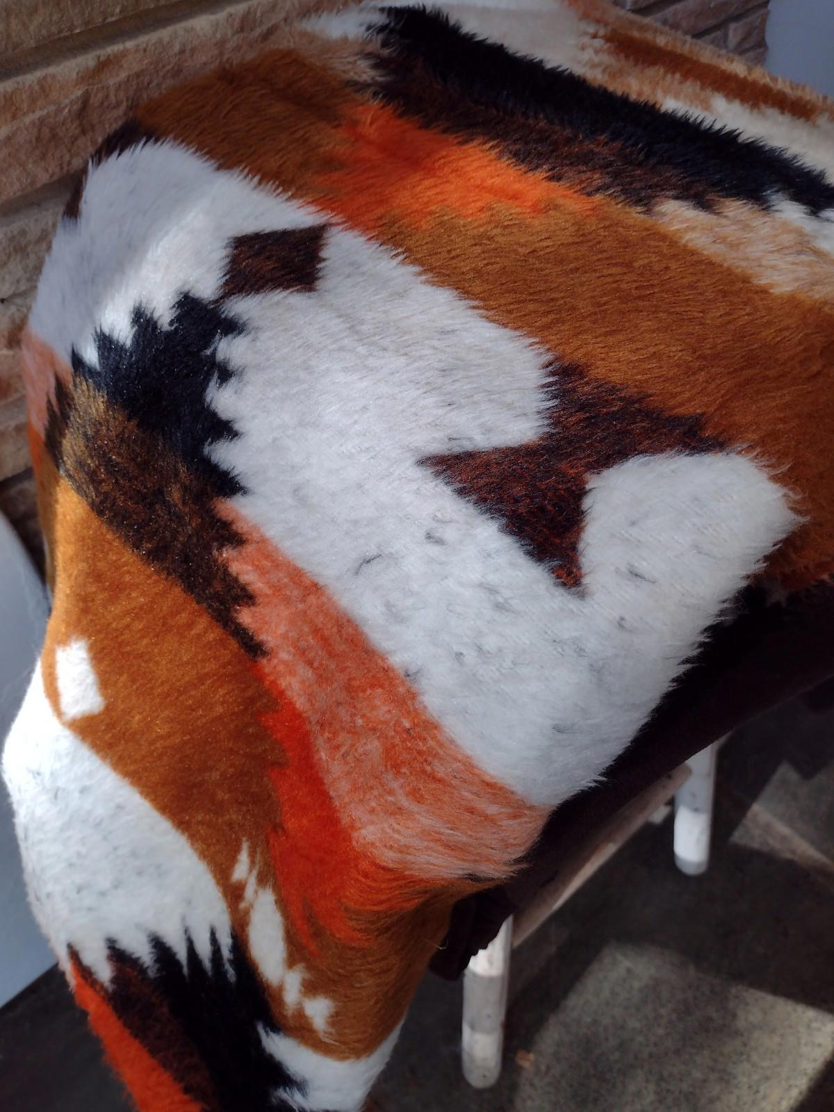 VTG 70s Beacon Blanket WPL 1675 Fuzzy Acrilan Alpaca Look USA 62x74 Washable