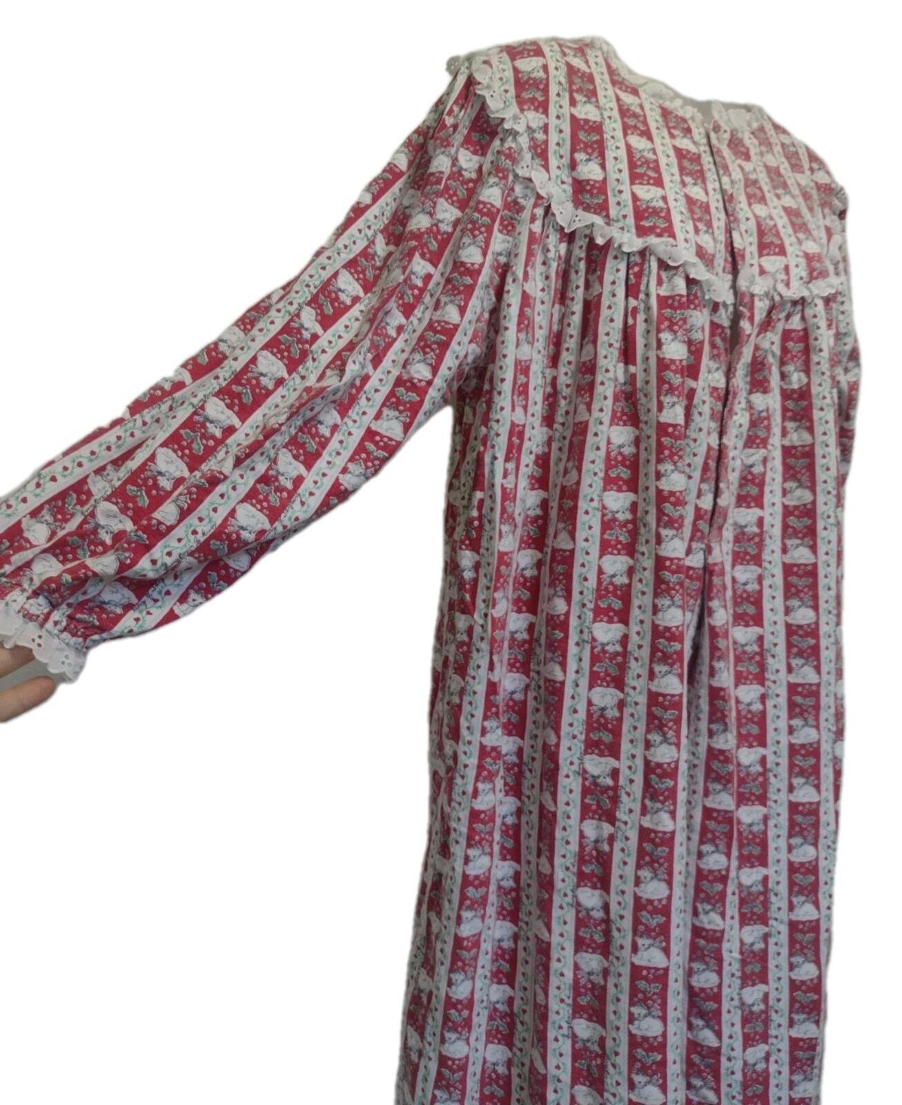 Vintage 80s Cotton Nightgown L Polar Bear Holly Print Lace Ruffle Long Sleeve