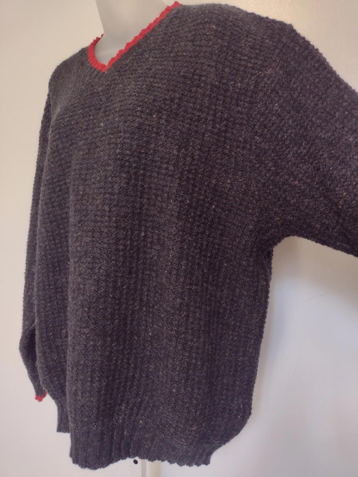 Madison Dry Goods Wool Blend Waffle Knit Sweater L USA Charcoal Red Trim