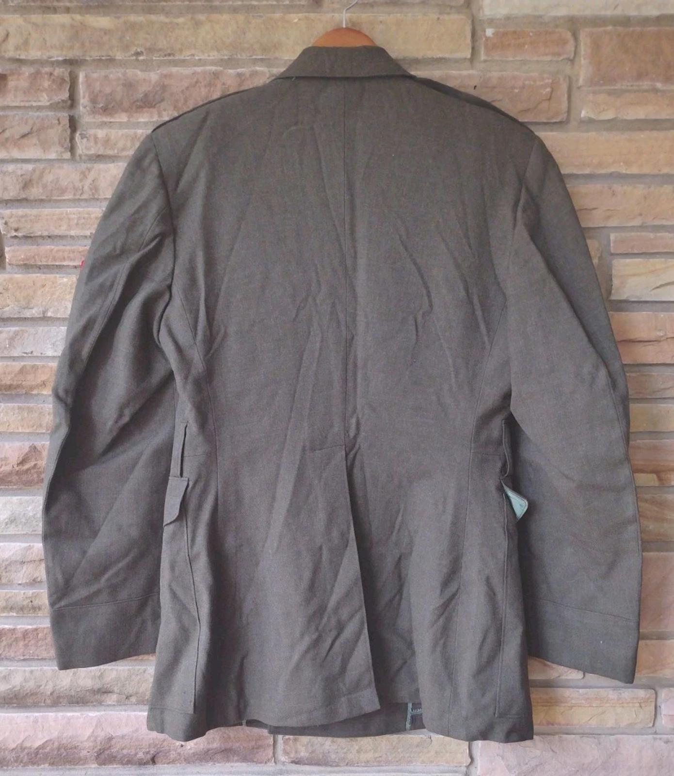 1967 USMC Pristine Wool Service Coat Sgt Rank Vietnam Era Named G.E. Moore Sz 36