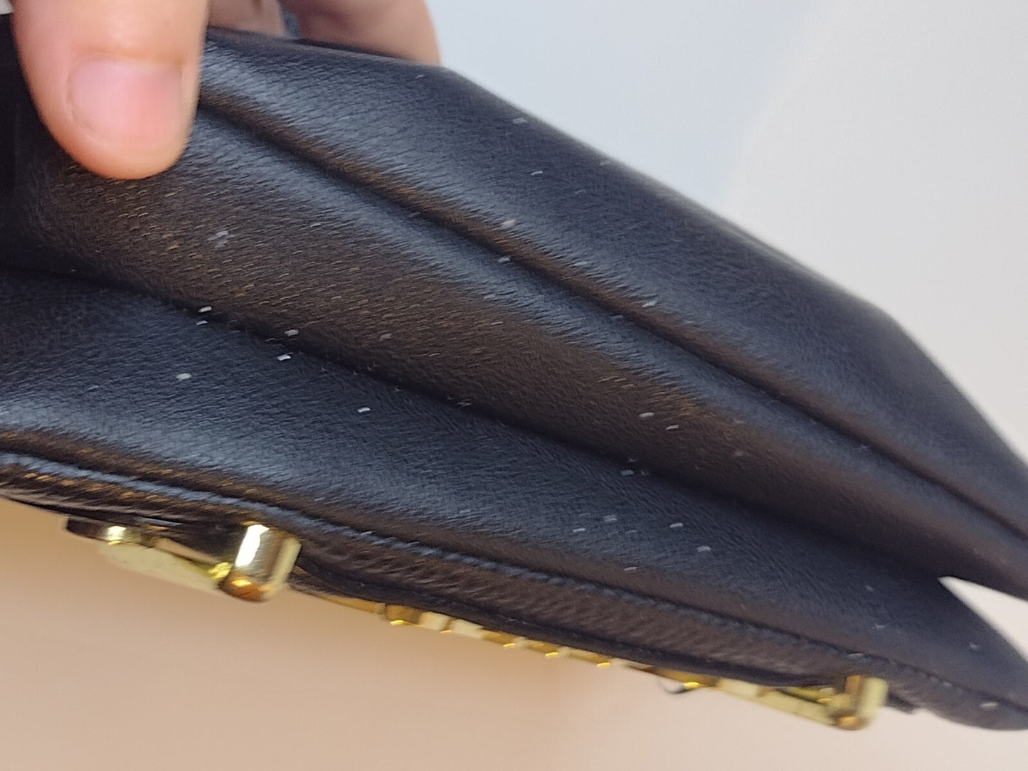 Juicy Couture Black Crossbody Bag Faux Leather Y2K Gold Logo Adjustable Strap